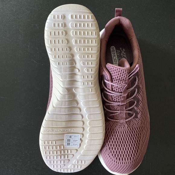 Skechers Running Shoes - Brand New - Picture 3 of 6